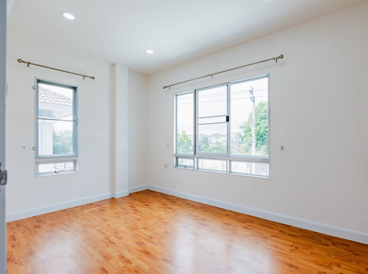 ขายบ้านพระราม 5 ราชพฤกษ์ บางกรวย : ขายบ้าน  ไลฟ์ บางกอก บูเลอวาร์ด พระราม 5 รีโนเวทใหม่ บางกรวย บางกรวย นนทบุรี CX-148284