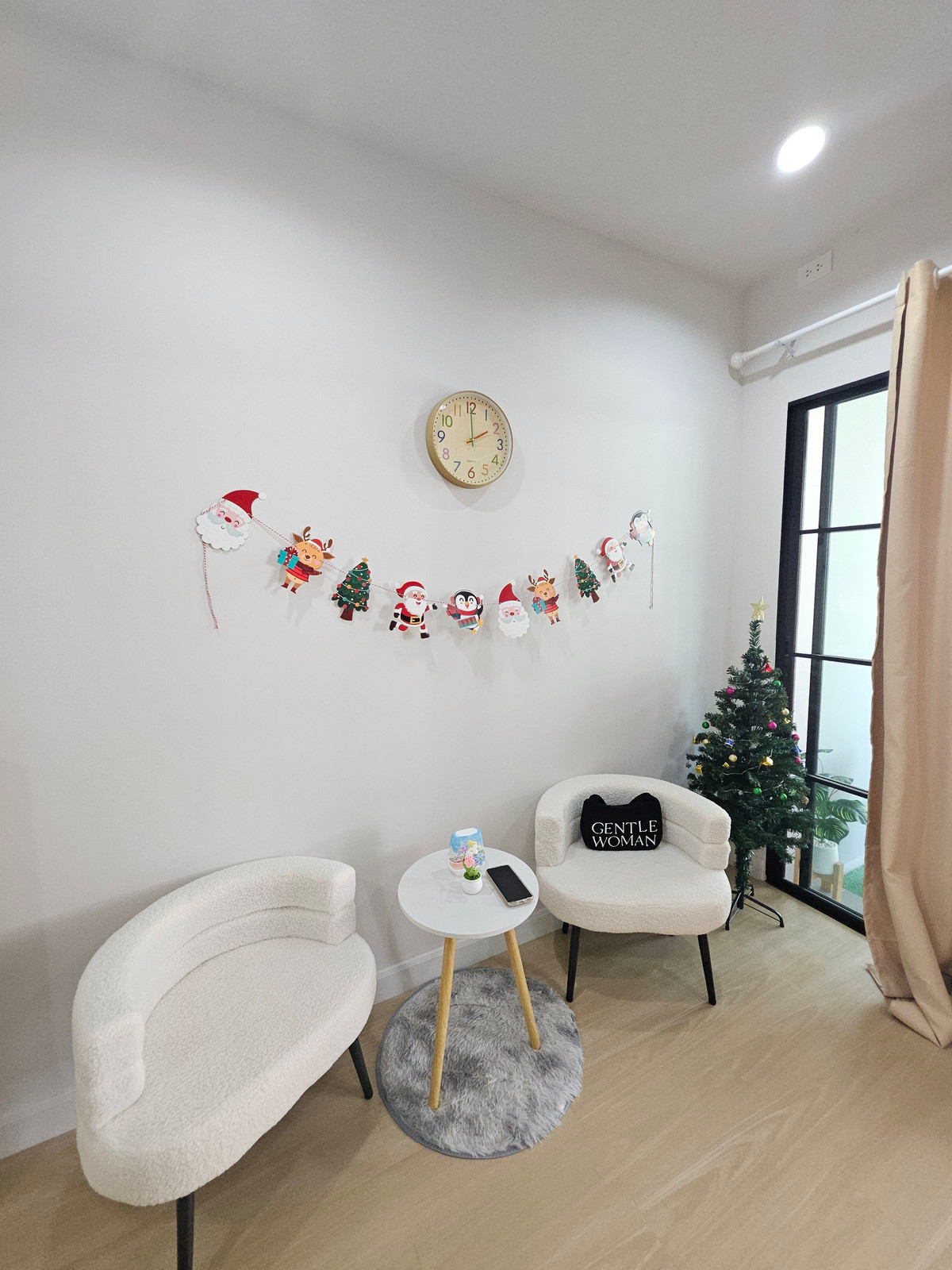 ให้เช่าทาวน์โฮมราษฎร์บูรณะ สุขสวัสดิ์ : [เช่าด่วน] ทาวน์โฮม Minimal Modern ทิศเหนือรับลม ไม่ร้อนแดด! 🏠