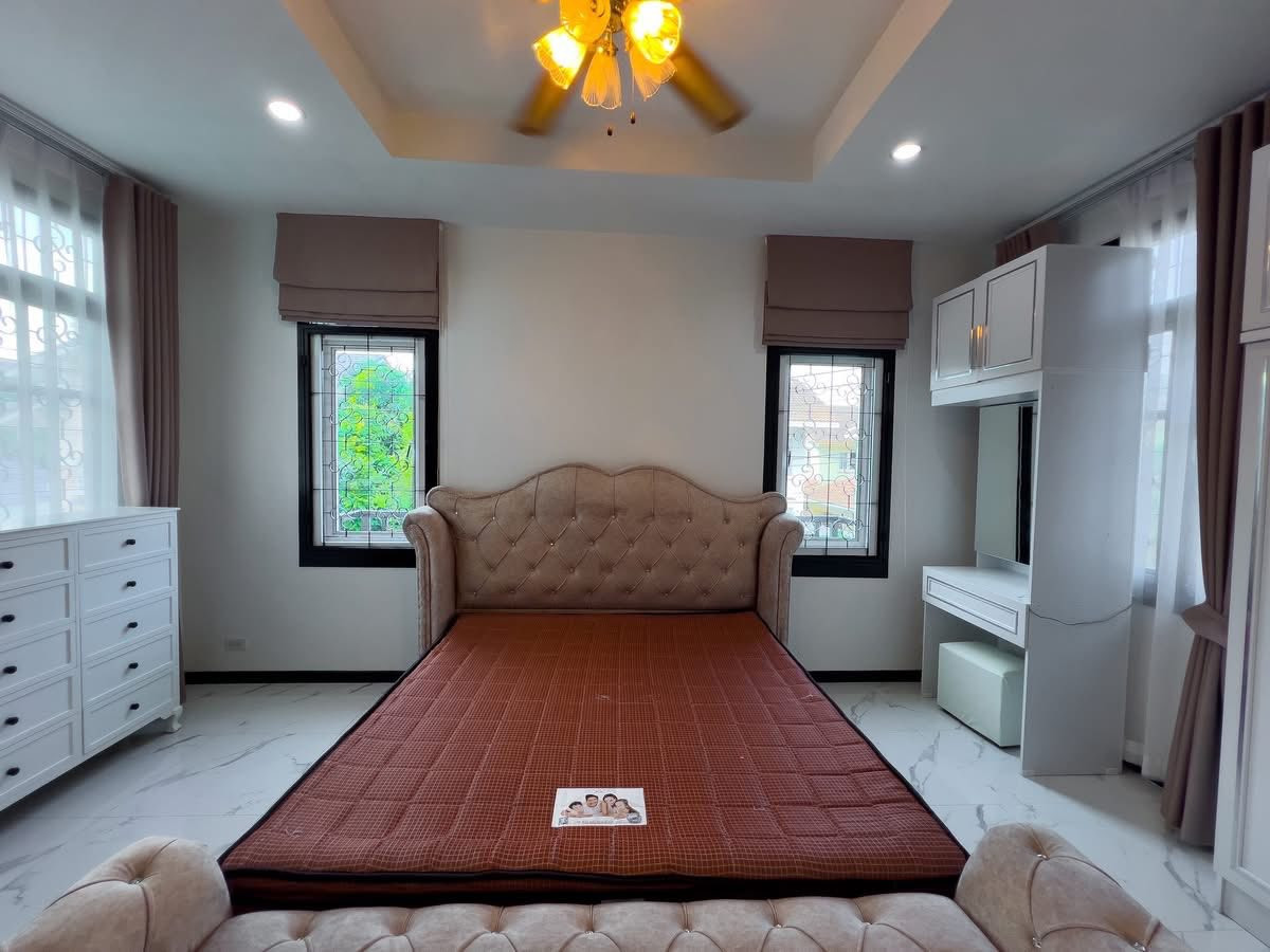 ให้เช่าพัทยา บางแสน ชลบุรี สัตหีบ : บ้านพูลวิลล่า จอมเทียน ใกล้หาดจอมเทียน เดินทางเพียง 5 นาที