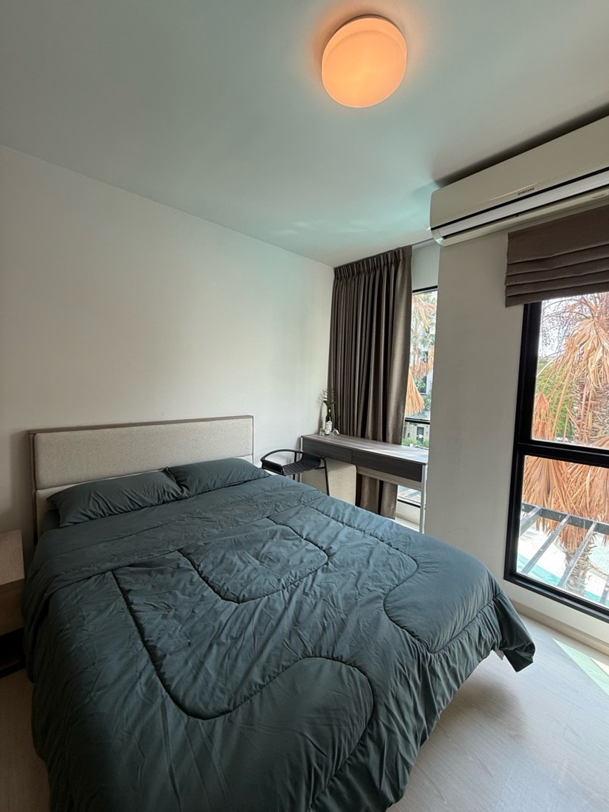 For RentCondoBangna, Bearing, Lasalle : Condo for rent Studio Room Poolview 24sqm. BTS Bearing.