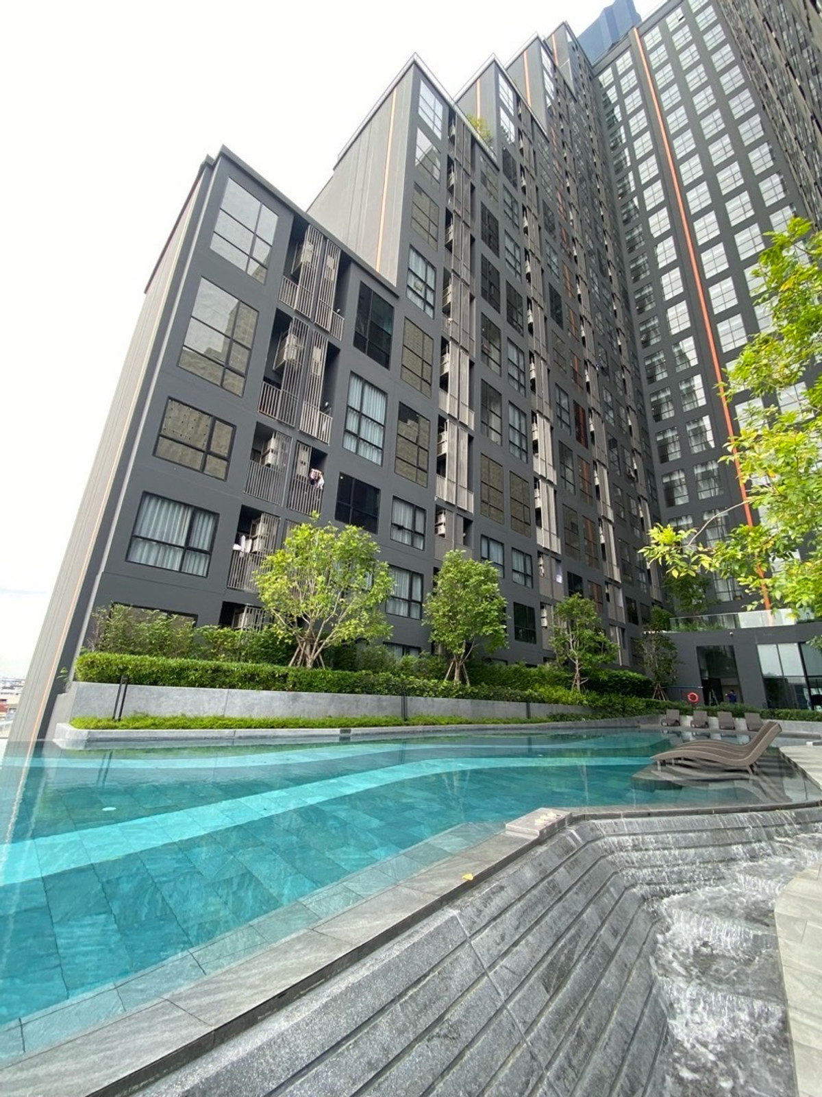 ให้เช่าคอนโดปิ่นเกล้า จรัญสนิทวงศ์ : 🔥 ปล่อยเช่าด่วน Origin สิรินธร ชั้น 9 วิวสระ ห้องสวย เฟอร์ครบ เครื่องซัก-อบ พร้อมอยู่