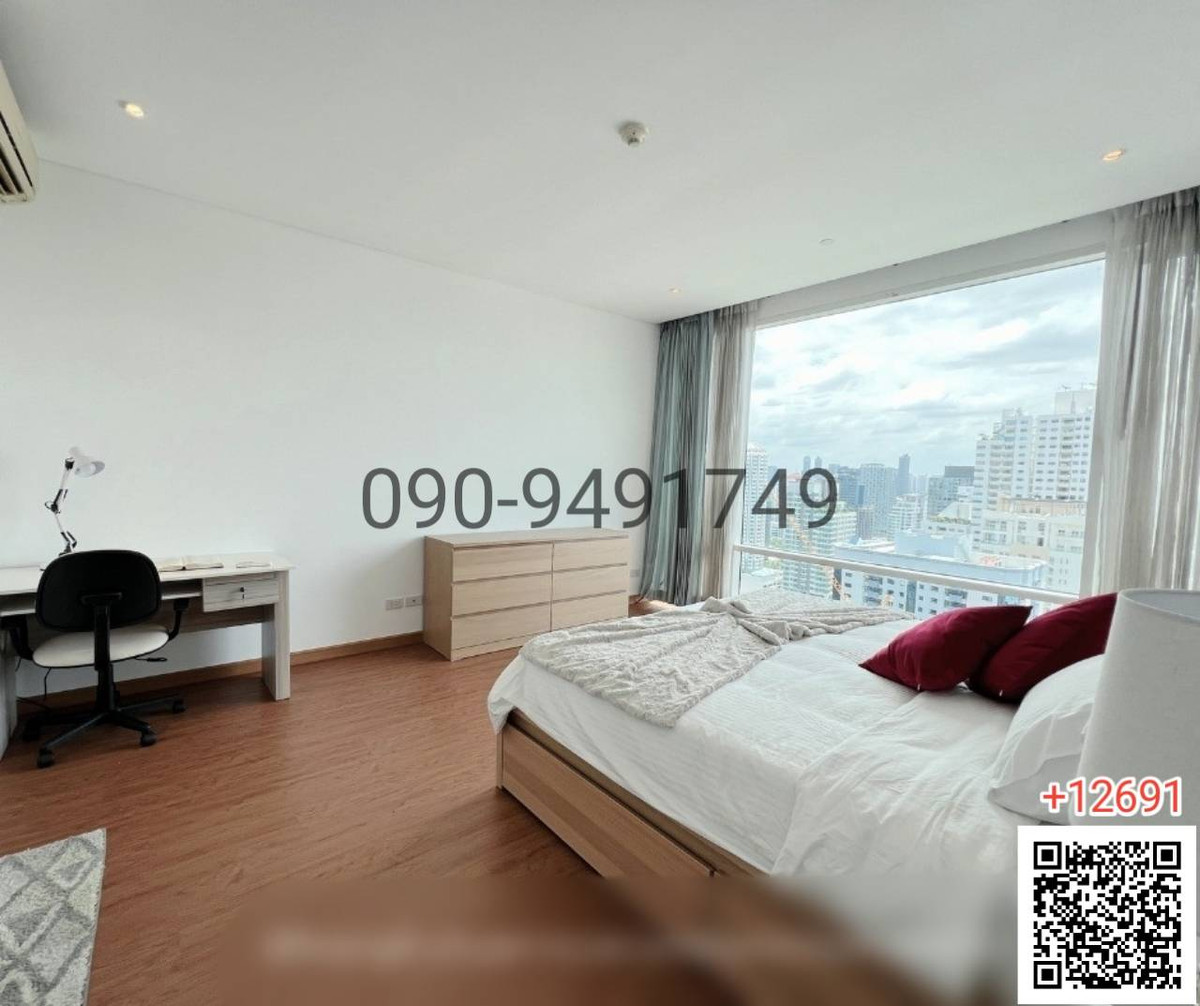 For SaleCondoSukhumvit, Asoke, Thonglor : Condo for sale, Fullerton Sukhumvit, ready to move in.