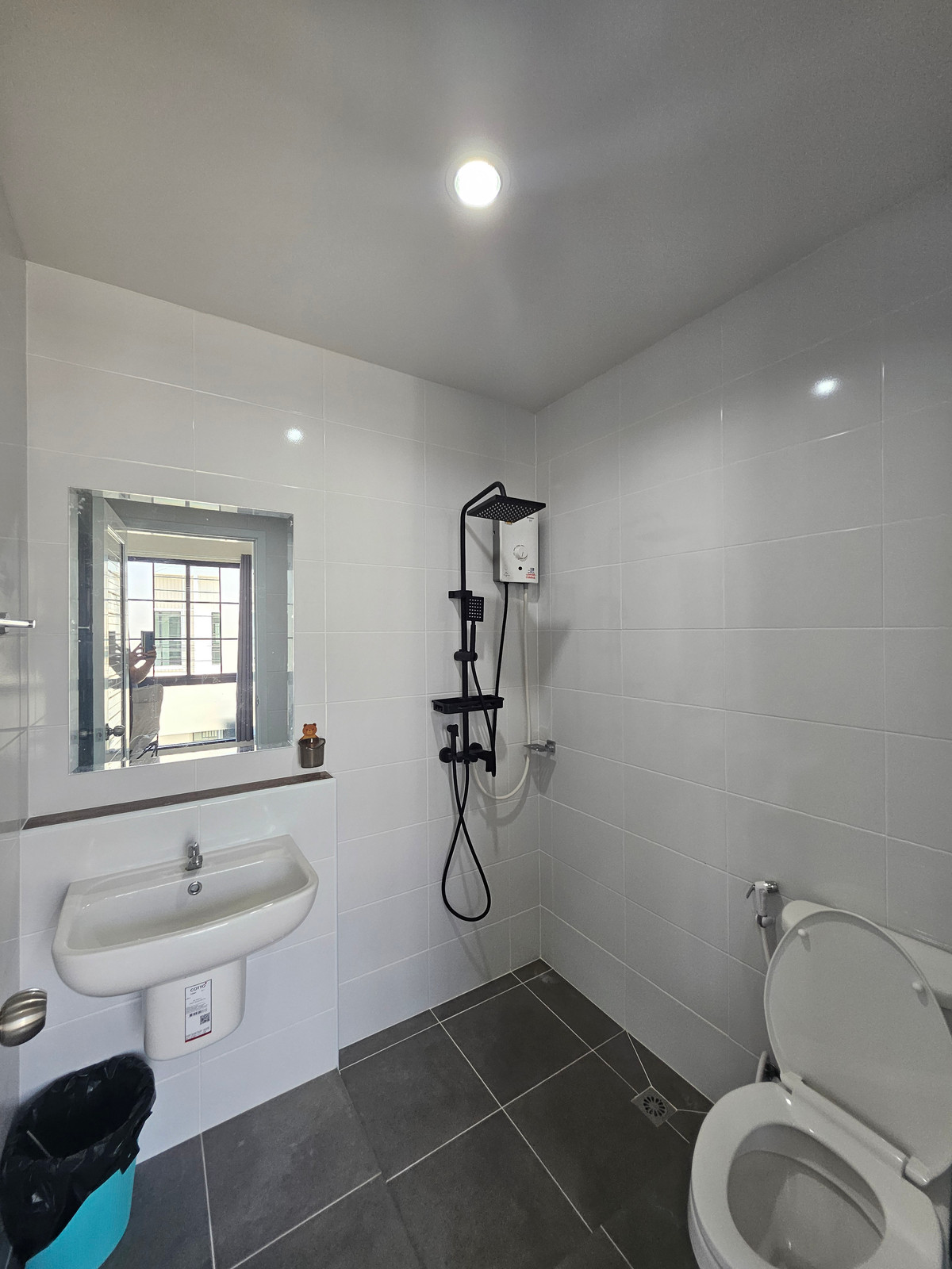 ให้เช่าทาวน์โฮมราษฎร์บูรณะ สุขสวัสดิ์ : [เช่าด่วน] ทาวน์โฮม Minimal Modern ทิศเหนือรับลม ไม่ร้อนแดด! 🏠