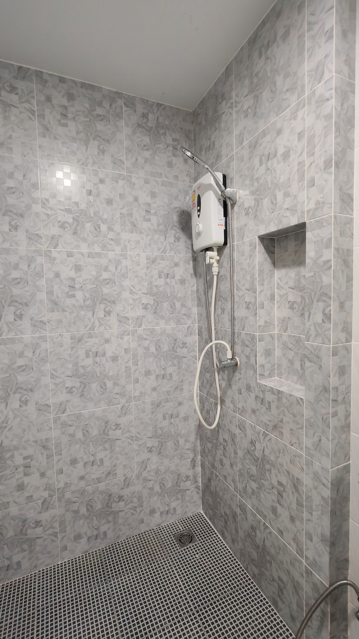 ให้เช่าทาวน์โฮมปทุมธานี รังสิต ธรรมศาสตร์ : ทาวน์โฮมใกล้ ฟิวเจอร์ 6นาที ม.กรุงเทพ 15นาที มี Top หน้าหมู่บ้าน