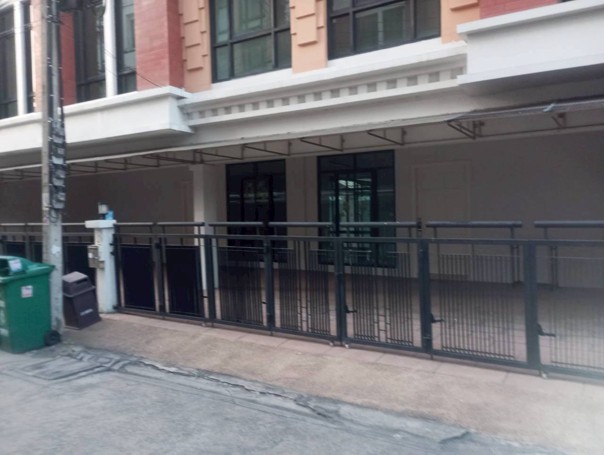 ให้เช่าอาคารพาณิชย์บางนา แบริ่ง ลาซาล : ให้เช่าออฟฟิตโฮม (บ้านกลางกรุง) บางนา กรุงเทพมหานคร