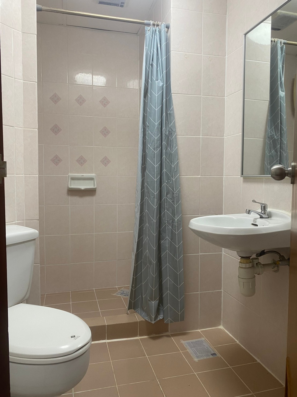 For RentCondoRama3 (Riverside),Satupadit : SV City Rama 3