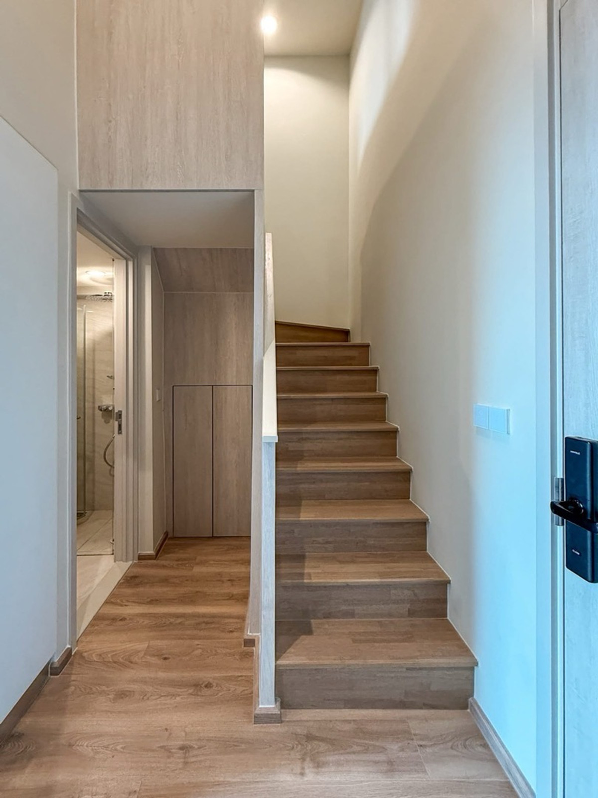 ให้เช่าคอนโดอารีย์ อนุสาวรีย์ : ให้เช่า Noble Form Thonglor (สุขุมวิท 55) 
✨ห้องแบบ Duplex ชั้น 39 (ชั้นสูง วิวเมืองสวย)