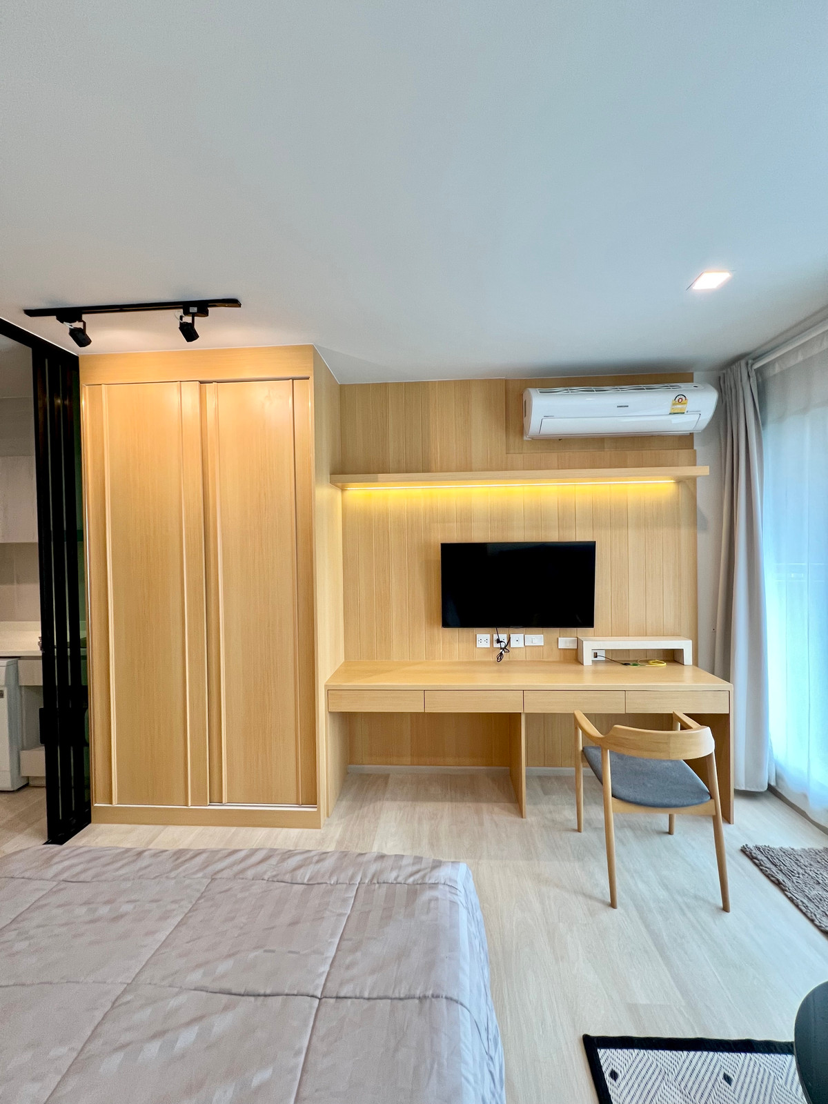 For RentCondoWitthayu, Chidlom, Langsuan, Ploenchit : Life One Wireless, 20,000baht, 1bedroom, 28sqm, BTS Ploenchit, BTS Chidlom, near Witthayu, Chidlom, Ploenchit, Sukhumvit, Rama 9, Ratchada, Sathorn, Silom, Chula, Siam, CentralWorld, Central Embassy, ​​Central Chidlom, Bumrungrad, Mater Dei, Park Venture