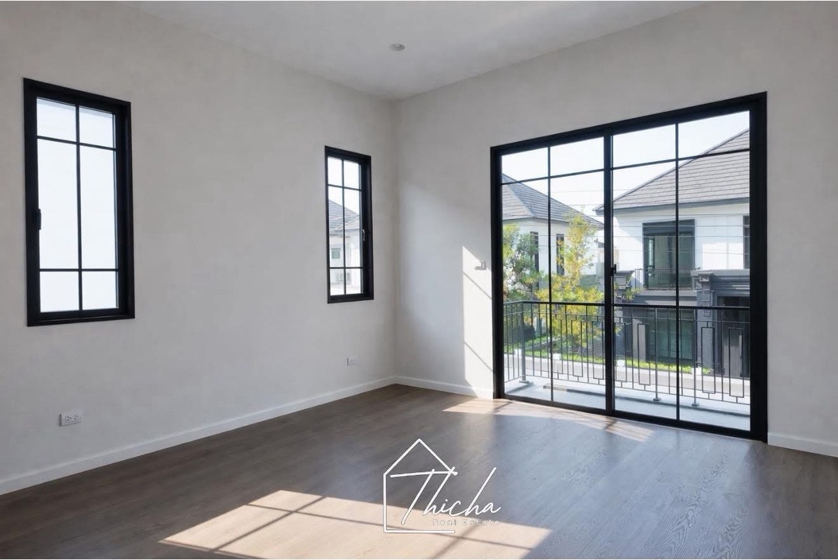 For SaleHouseRama5, Ratchapruek, Bangkruai : Big house, potential location, convenient to walk around town.
 Next to the road
Setthasiri Maha Jesadabodin Bridge