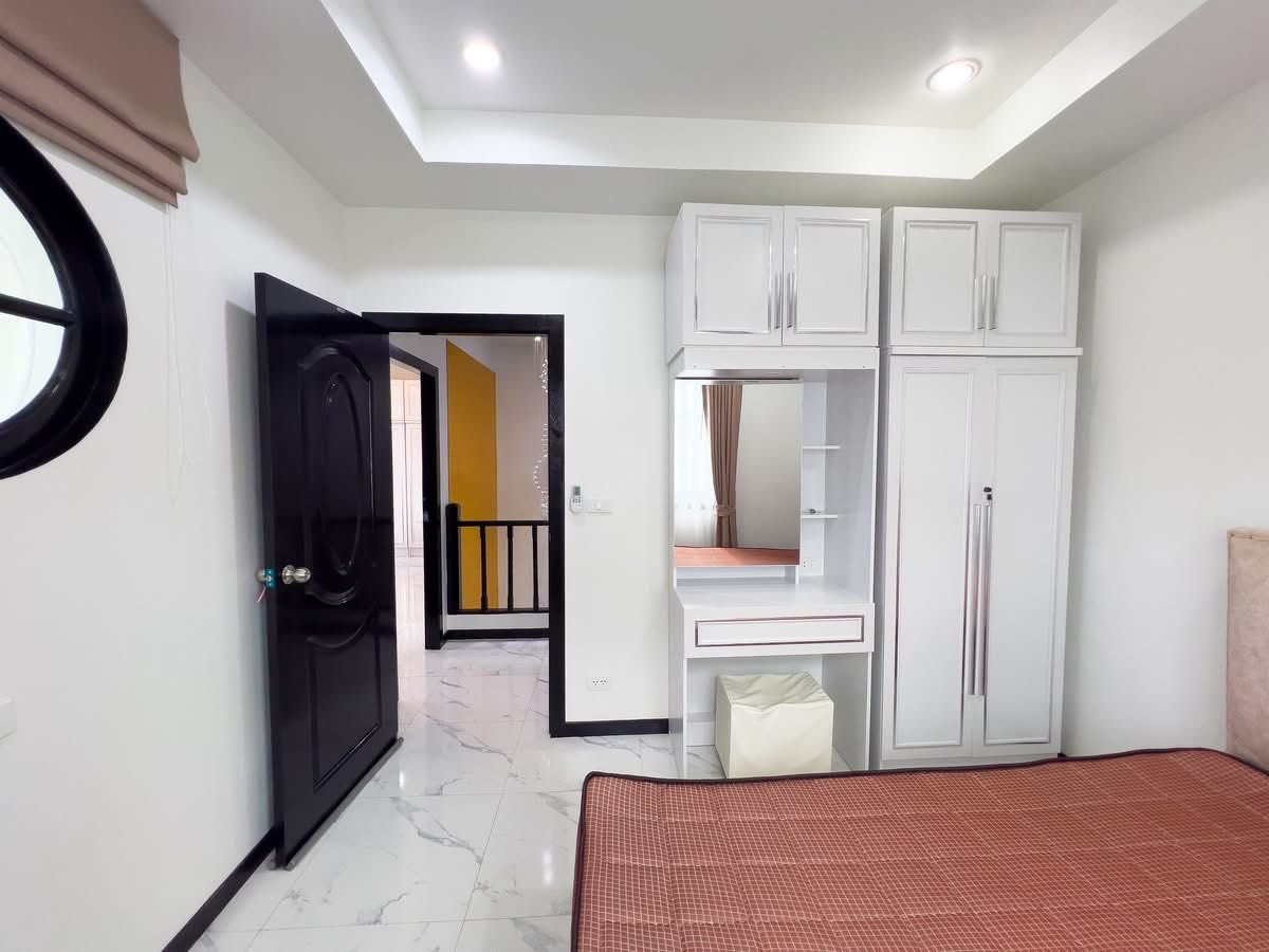 ให้เช่าพัทยา บางแสน ชลบุรี สัตหีบ : บ้านพูลวิลล่า จอมเทียน ใกล้หาดจอมเทียน เดินทางเพียง 5 นาที