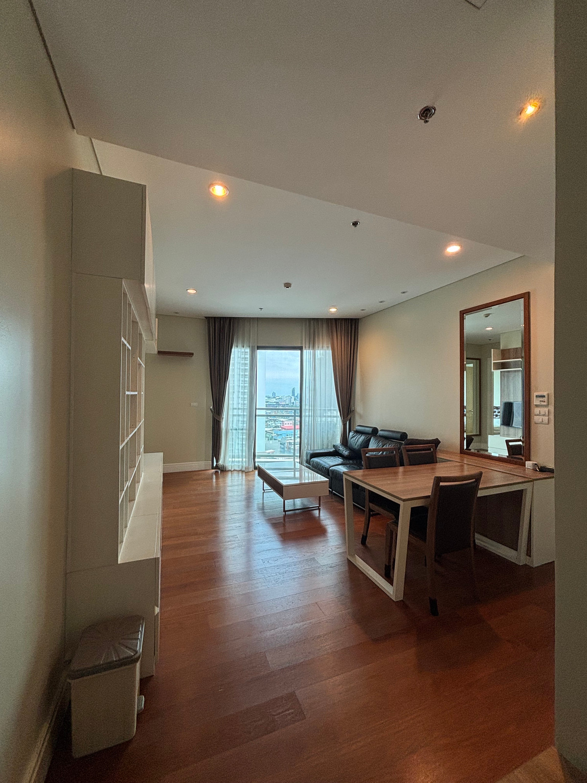 ให้เช่าคอนโดสุขุมวิท อโศก ทองหล่อ : 🔥ให้เช่า Bright Sukhumvit 24 ห้องสวยพร้อมอ่างอาบน้ำ ลัคชูรี่สุดๆ ชั้นสูง วิวเมือง ราคาดีมาก 💗