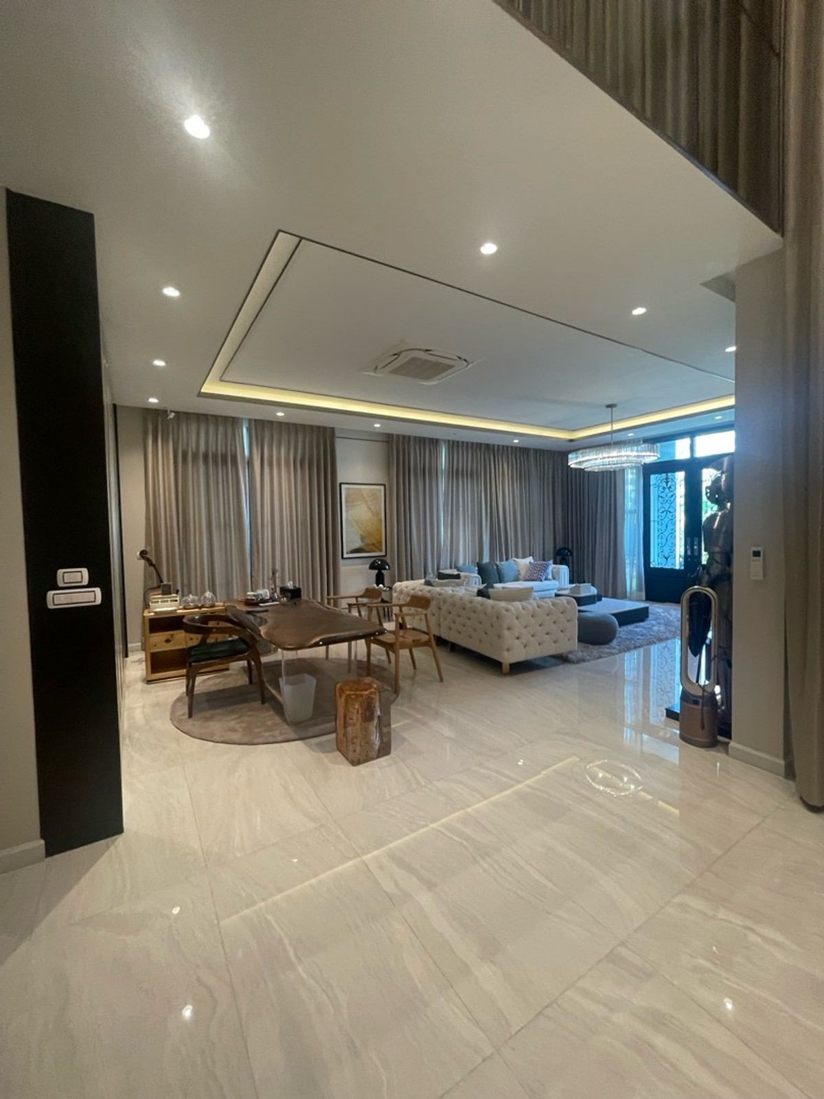 ขายบ้านลาดกระบัง สุวรรณภูมิ : Perfect Masterpiece Sukhumvit 77 ราคาถูกที่สุด