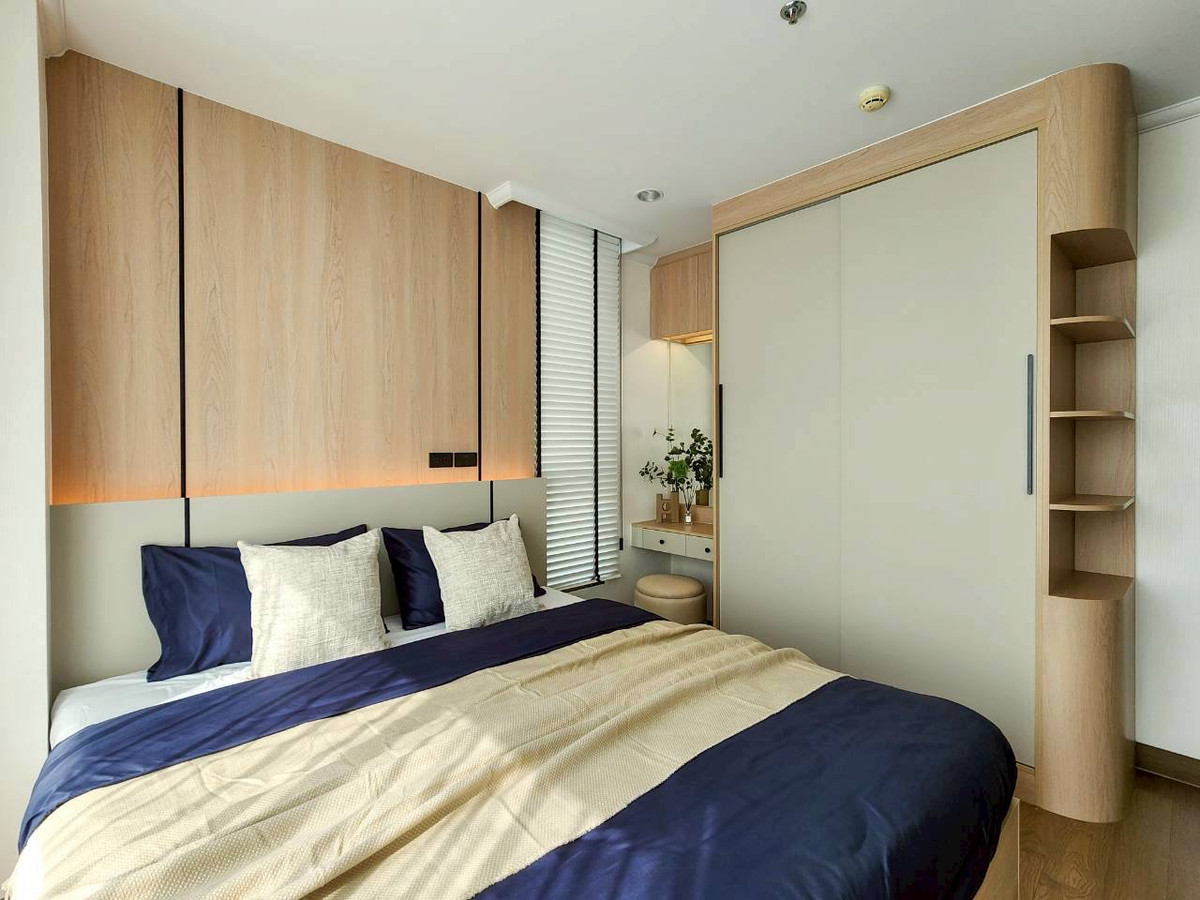 For RentCondoSukhumvit, Asoke, Thonglor : 🔥For Rent Now🔥 Supalai Oriental Sukhumvit 39, Corner Unit, Beautifully Decorated, Fully Furnished, Ready to Move In, Near BTS Skytrain, Convenient Transportation.