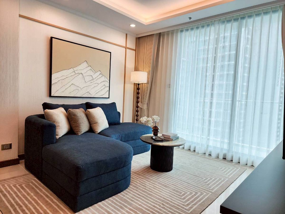 For RentCondoSukhumvit, Asoke, Thonglor : 🔥For Rent Now🔥 Supalai Oriental Sukhumvit 39, Corner Unit, Beautifully Decorated, Fully Furnished, Ready to Move In, Near BTS Skytrain, Convenient Transportation.