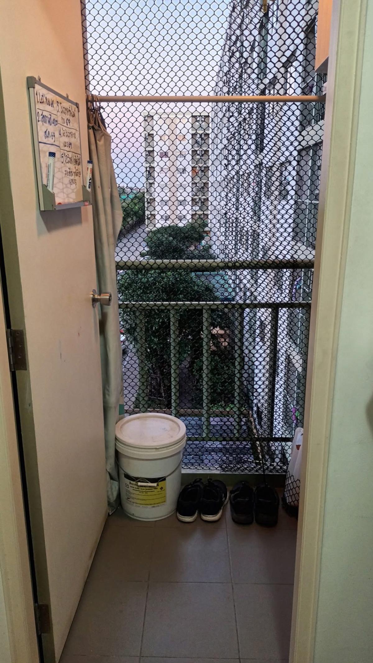 ขายคอนโดลาดกระบัง สุวรรณภูมิ : ขายคอนโด  ลุมพินี คอนโดทาวน์ ร่มเกล้า - สุวรรณภูมิ คลองสามประเวศ เขต ลาดกระบัง กรุงเทพ CX-147730