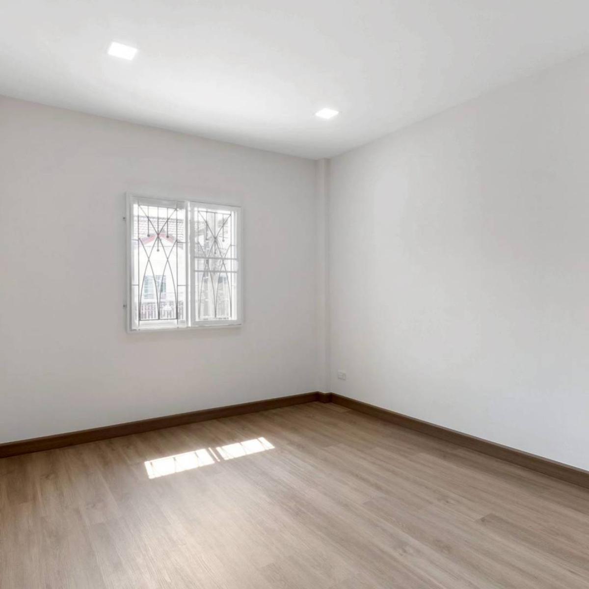 ขายทาวน์โฮมนนทบุรี บางใหญ่ บางบัวทอง : ขายทาวน์เฮ้าส์/ทาวน์โฮม  ไลโอ วงแหวน-ปิ่นเกล้า รีโนเวทใหม่ ปลายบาง บางกรวย นนทบุรี CX-148375