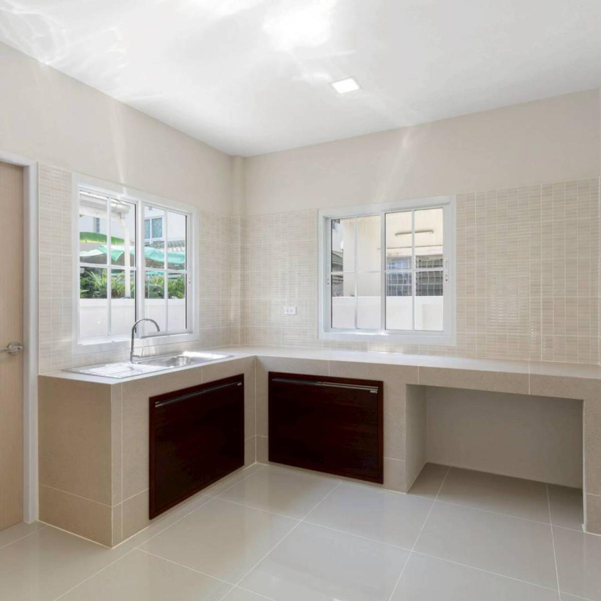 ขายบ้านพระราม 5 ราชพฤกษ์ บางกรวย : ขายบ้าน  ดิเอมเมอรัล การ์เด้น & สปอร์ตคลับ รีโนเวทใหม่ MRT-บางรักใหญ่ บางพลับ ปากเกร็ด นนทบุรี CX-148379