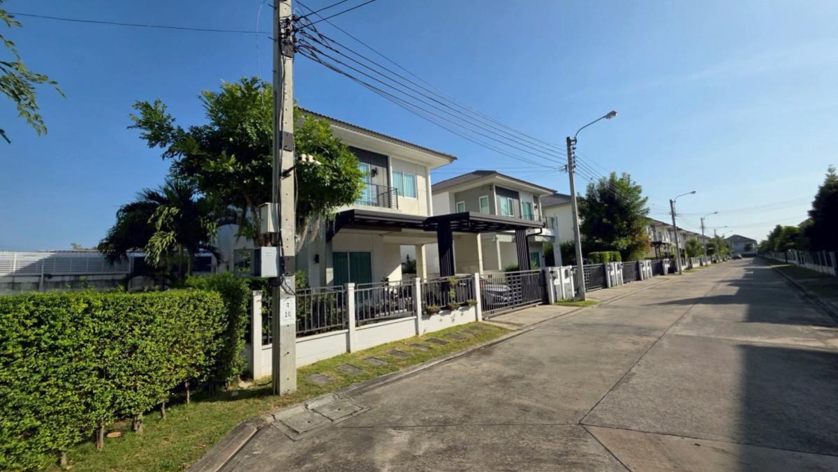 ขายบ้านลาดกระบัง สุวรรณภูมิ : ขายบ้าน  เซนโทร พระราม 9 - มอเตอร์เวย์ หน้ากว้าง คลองสองต้นนุ่น เขต ลาดกระบัง กรุงเทพ CX-148159