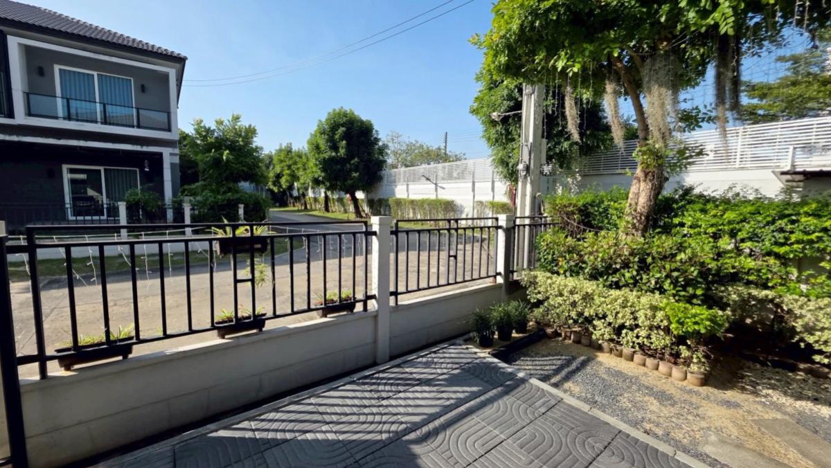 ขายบ้านลาดกระบัง สุวรรณภูมิ : ขายบ้าน  เซนโทร พระราม 9 - มอเตอร์เวย์ หน้ากว้าง คลองสองต้นนุ่น เขต ลาดกระบัง กรุงเทพ CX-148159