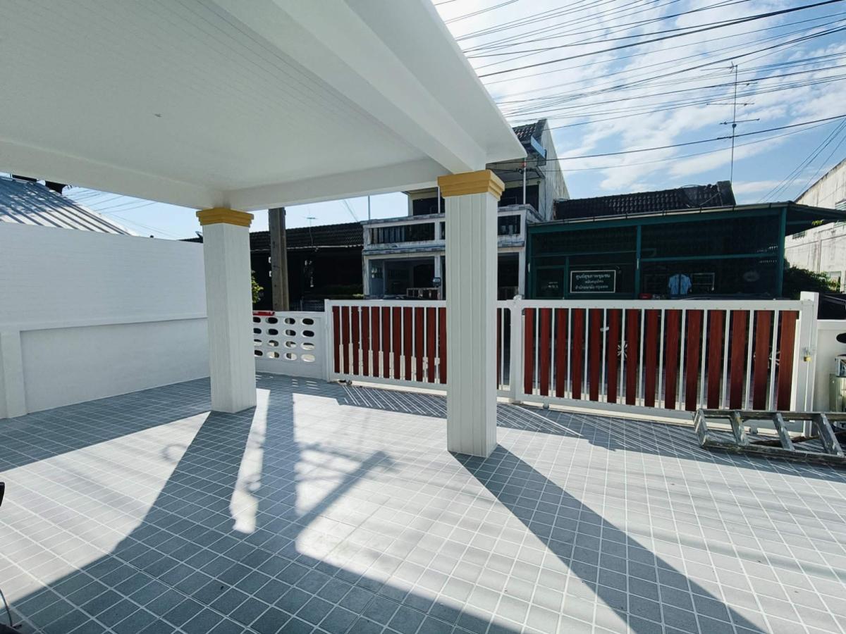 ขายบ้านบางแค เพชรเกษม : ขายบ้าน  หรรษา เพชรเกษม 81/6 หน้ากว้าง รีโนเวทใหม่ หนองค้างพลู เขต หนองแขม กรุงเทพ CX-148164