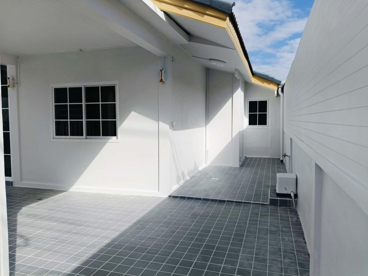 ขายบ้านบางแค เพชรเกษม : ขายบ้าน  หรรษา เพชรเกษม 81/6 หน้ากว้าง รีโนเวทใหม่ หนองค้างพลู เขต หนองแขม กรุงเทพ CX-148164