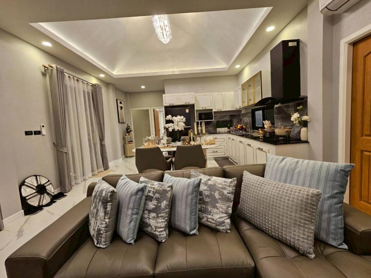 For SaleHousePattaya, Bangsaen, Chonburi : For Sale 2 storey detacted house pool villa for sale in Pattaya , Mueang Phata , Bang Lamung , Chon Buri , CX-147950