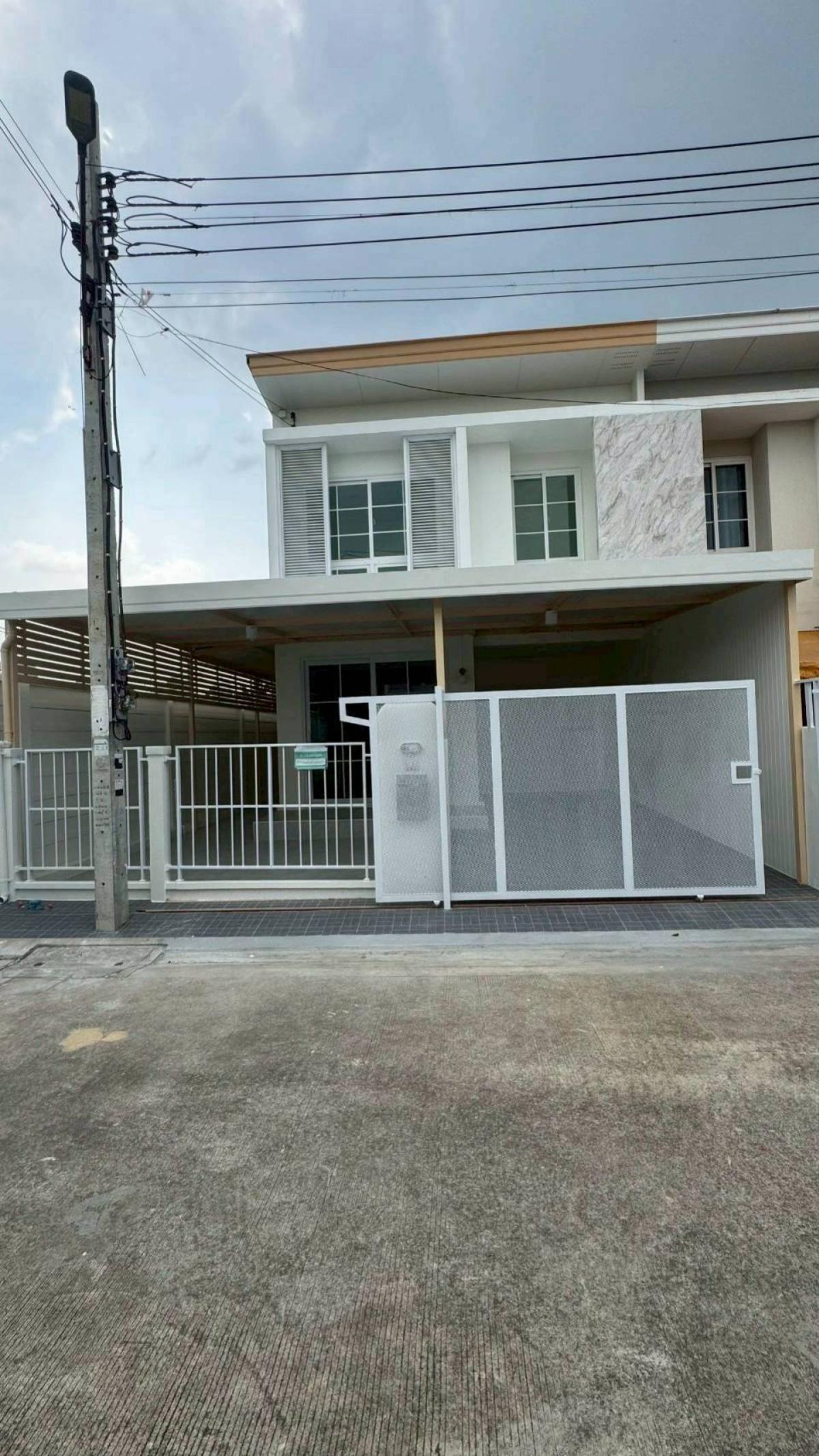For SaleTownhomeNonthaburi, Bang Yai, Bangbuathong : For Sale House , Kunalai Begins Baan Kluay - Sai Noi , corner unit , newly renovated , MRT-Khong Bang Phai , Phimonrat , Bang Bua Thong , Nonthaburi , CX-147978