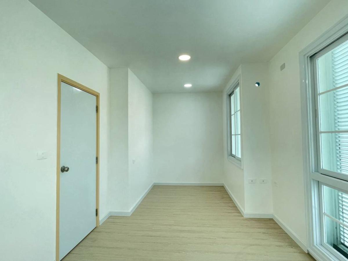 ขายทาวน์โฮมนนทบุรี บางใหญ่ บางบัวทอง : ขายบ้าน  คุณาลัย บีกินส์ บ้านกล้วย - ไทรน้อย ห้องมุม รีโนเวทใหม่ MRT-คลองบางไผ่ พิมลราช บางบัวทอง นนทบุรี CX-147978