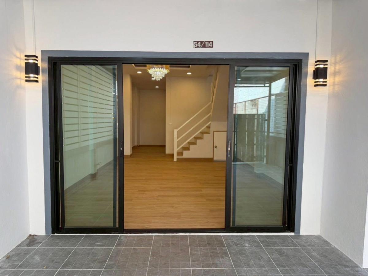 ขายทาวน์โฮมบางแค เพชรเกษม : ขายทาวน์เฮ้าส์/ทาวน์โฮม  หรรษา มาเจริญ ห้องมุม รีโนเวทใหม่ หนองค้างพลู เขต หนองแขม กรุงเทพ CX-147928