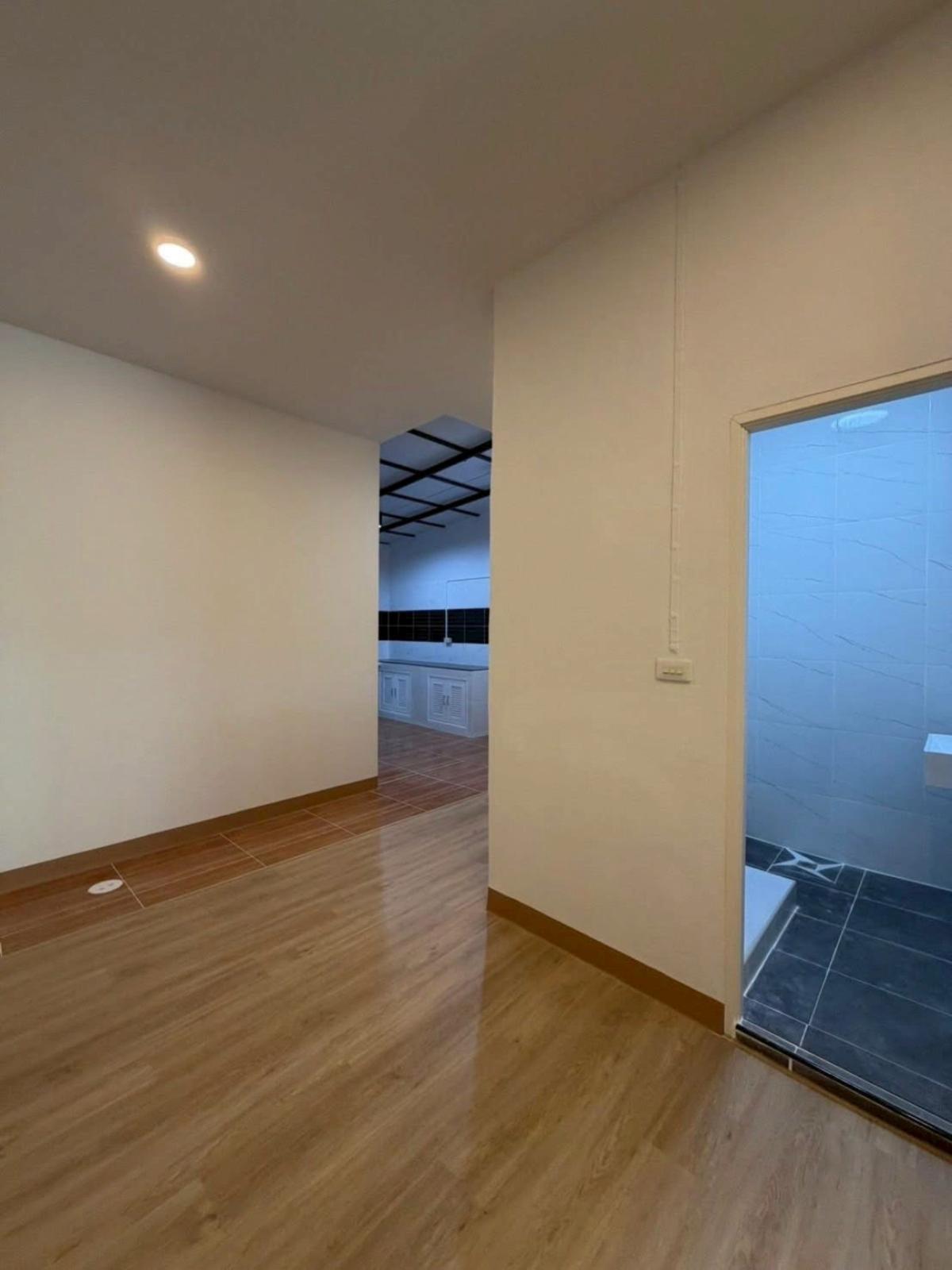 ขายทาวน์โฮมบางแค เพชรเกษม : ขายทาวน์เฮ้าส์/ทาวน์โฮม  หรรษา มาเจริญ ห้องมุม รีโนเวทใหม่ หนองค้างพลู เขต หนองแขม กรุงเทพ CX-147928