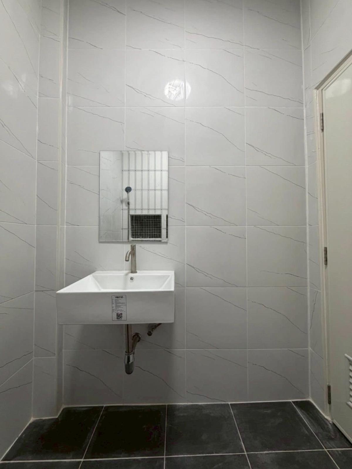 ขายทาวน์โฮมบางแค เพชรเกษม : ขายทาวน์เฮ้าส์/ทาวน์โฮม  หรรษา มาเจริญ ห้องมุม รีโนเวทใหม่ หนองค้างพลู เขต หนองแขม กรุงเทพ CX-147928