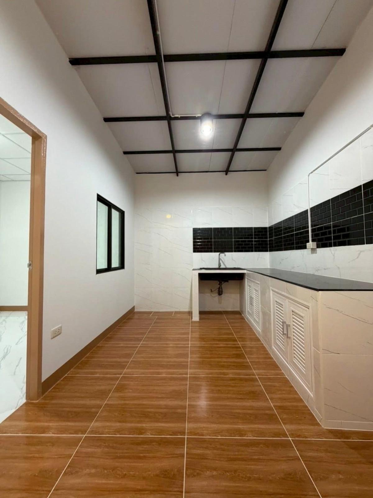 ขายทาวน์โฮมบางแค เพชรเกษม : ขายทาวน์เฮ้าส์/ทาวน์โฮม  หรรษา มาเจริญ ห้องมุม รีโนเวทใหม่ หนองค้างพลู เขต หนองแขม กรุงเทพ CX-147928