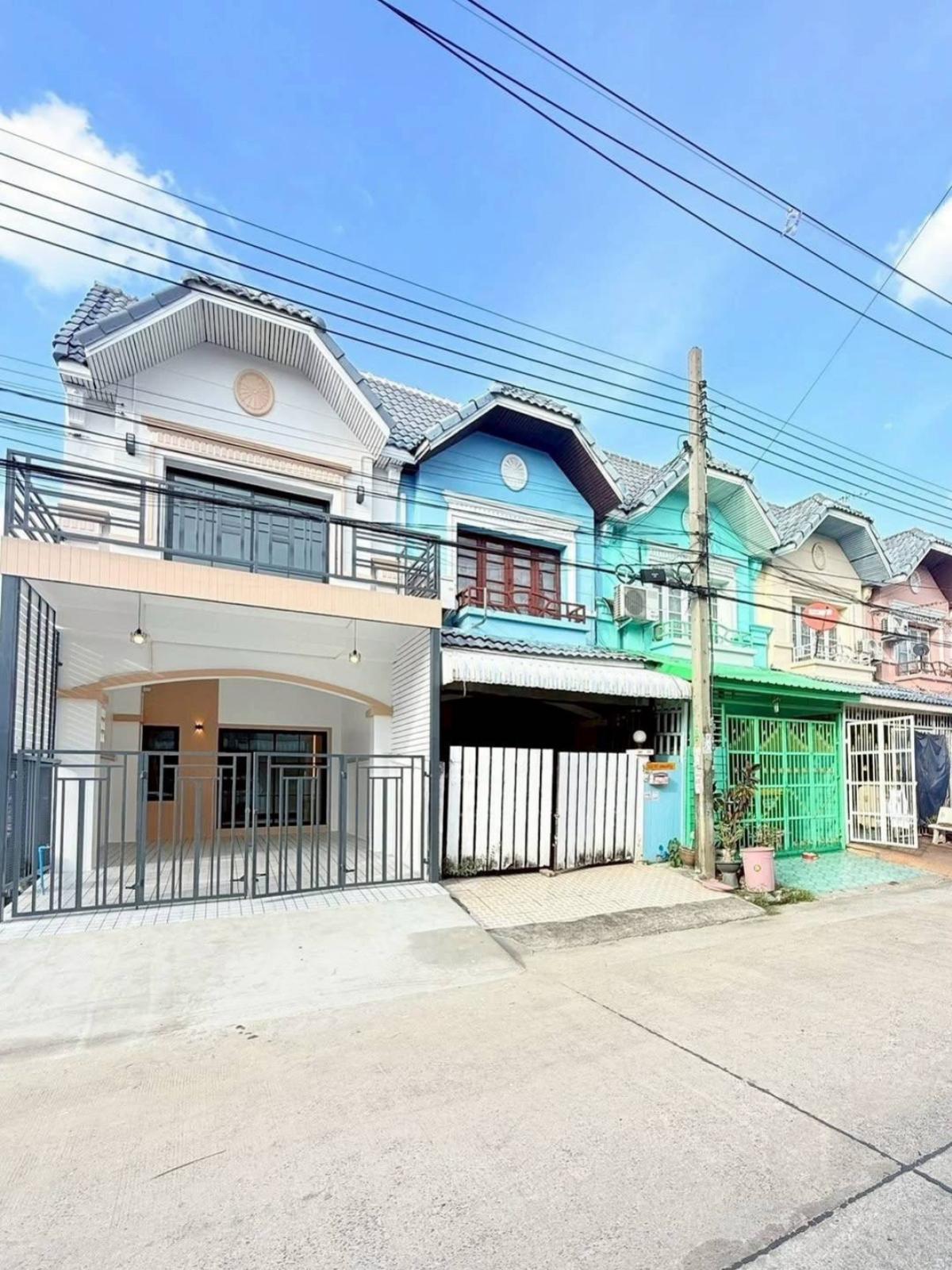 ขายทาวน์โฮมนนทบุรี บางใหญ่ บางบัวทอง : ขายทาวน์เฮ้าส์/ทาวน์โฮม  มนวดี กรีนพาร์ค พิมลราช บางบัวทอง นนทบุรี CX-147964