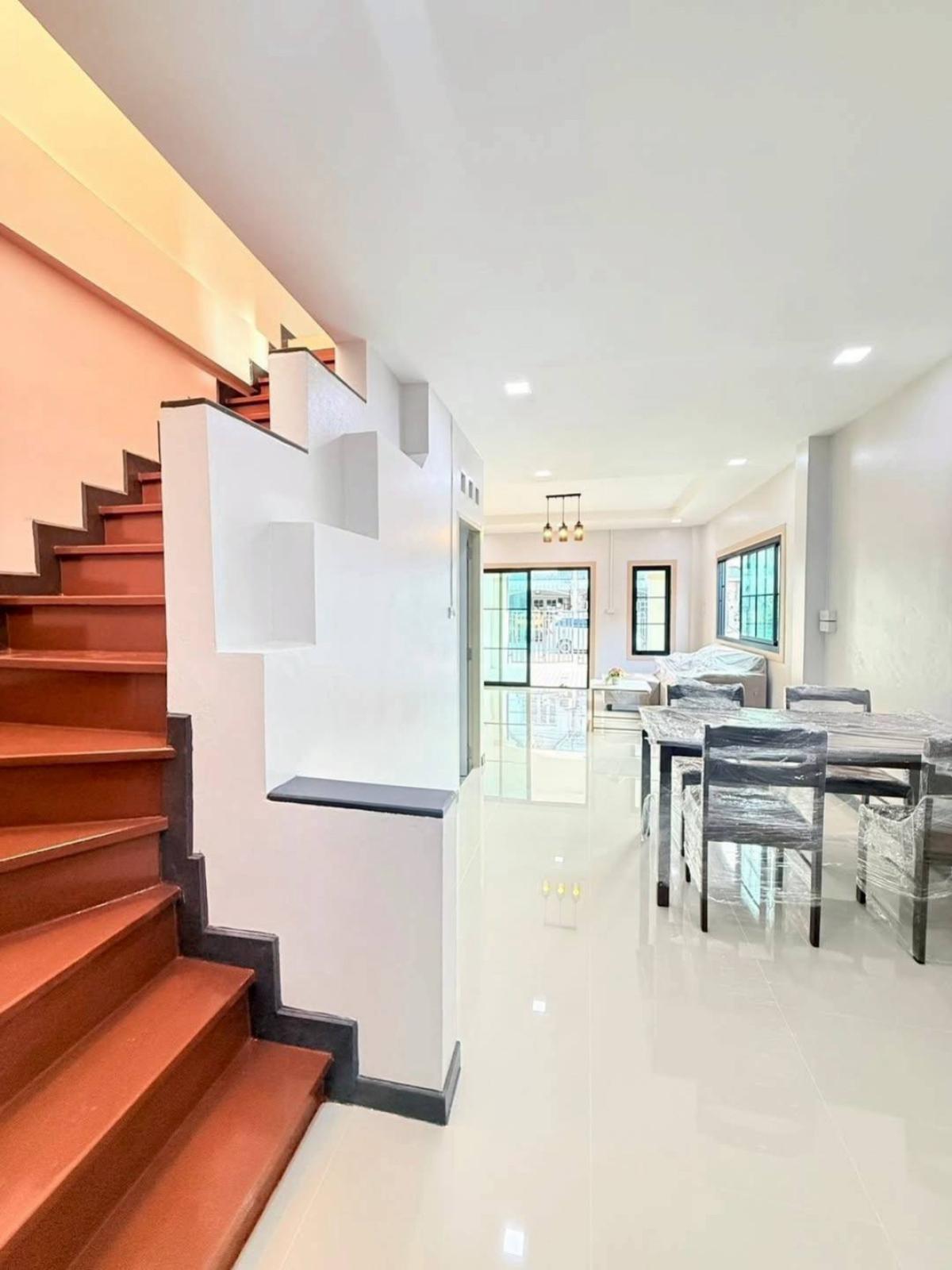 ขายทาวน์โฮมนนทบุรี บางใหญ่ บางบัวทอง : ขายทาวน์เฮ้าส์/ทาวน์โฮม  มนวดี กรีนพาร์ค พิมลราช บางบัวทอง นนทบุรี CX-147964