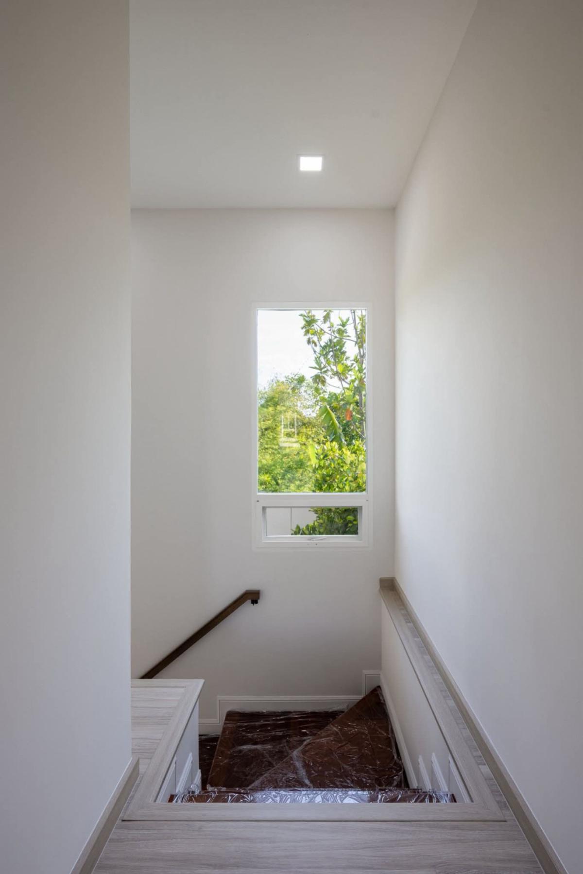 ขายบ้านพระราม 5 ราชพฤกษ์ บางกรวย : ขายบ้าน  มัณฑนา ราชพฤกษ์ - สะพานมหาเจษฎาบดินทร์ฯ บางกร่าง เมืองนนทบุรี นนทบุรี CX-148048