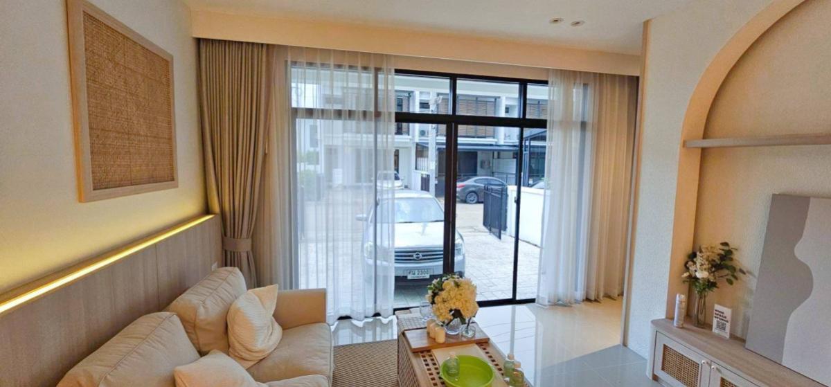 ขายทาวน์โฮมลาดกระบัง สุวรรณภูมิ : ขายทาวน์เฮ้าส์/ทาวน์โฮม  ดิ เอ็มบริโอ ลาดกระบัง - สุวรรณภูมิ ลำปลาทิว เขต ลาดกระบัง กรุงเทพ CX-148080