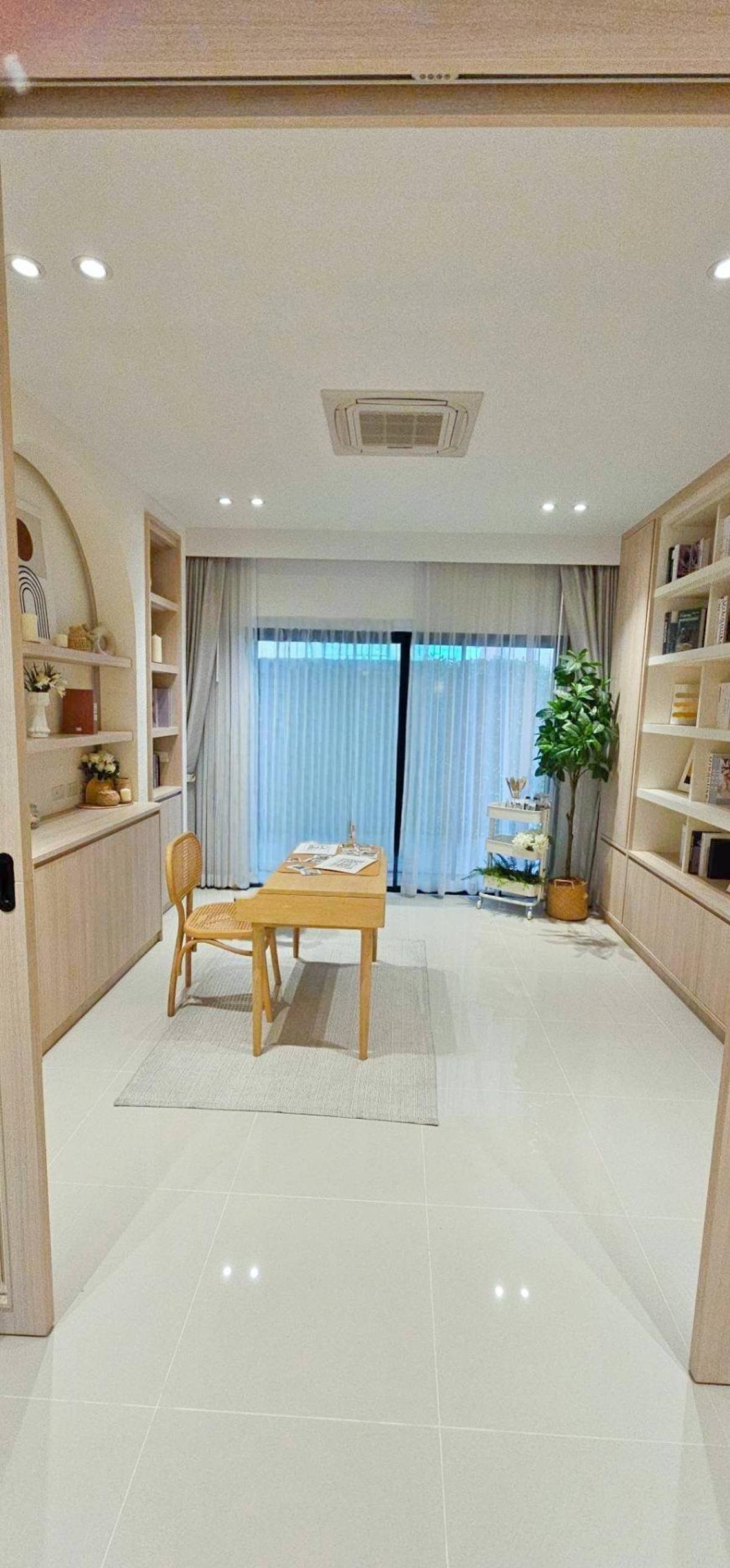 ขายทาวน์โฮมลาดกระบัง สุวรรณภูมิ : ขายทาวน์เฮ้าส์/ทาวน์โฮม  ดิ เอ็มบริโอ ลาดกระบัง - สุวรรณภูมิ ลำปลาทิว เขต ลาดกระบัง กรุงเทพ CX-148080