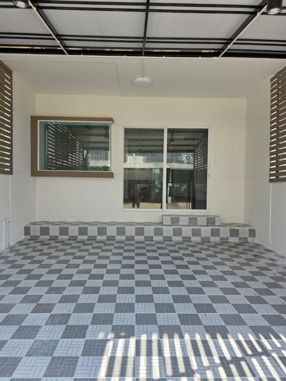 For SaleTownhomeRathburana, Suksawat : For Sale Townhouse/Townhome  , Indy Prachauthit 90-3 , newly renovated , Thung Khu , Thung Khu , Bangkok , CX-147771