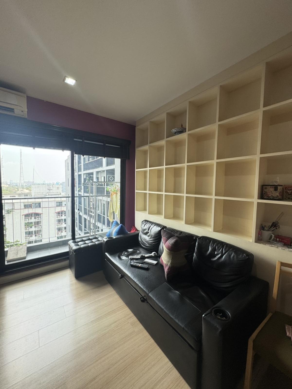 ขายคอนโดสาทร นราธิวาส : 07/03/2026, รวมค่าโอนคอนโด The Seed Mingle 1 ห้องนอน ใกล้ BTS Chong Nonsi 
วิวดี พร้อมสระว่ายน้ำ ราคา 4.2 ล้านเท่านั้น!