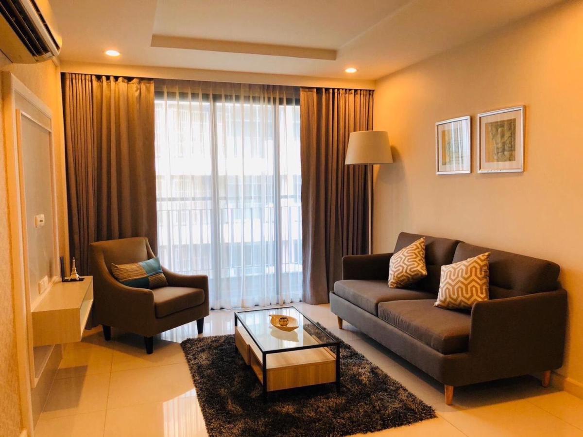 ขายคอนโดสุขุมวิท อโศก ทองหล่อ : 07/03/2026, รวมค่าโอนคอนโดหรู 3 ห้องนอน ใจกลางทองหล่อ-พร้อมพงษ์ 
พื้นที่กว้าง 122 ตร.ม. ราคา 14.5 ล้าน เท่านั้น!