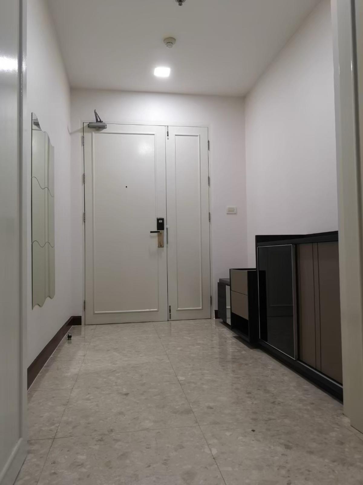 ขายคอนโดสุขุมวิท อโศก ทองหล่อ : 07/03/2026, รวมค่าโอนขายคอนโดหรู 3 ห้องนอน ใจกลางเอกมัย – ติด BTS สะดวกครบทุกไลฟ์สไตล์! 
Nusasiri Grand Condo 155 ตร.ม. เพียง 21.7 ล้าน พร้อมฟิตเนส-สระว่ายน้ำ-ซาวน่า