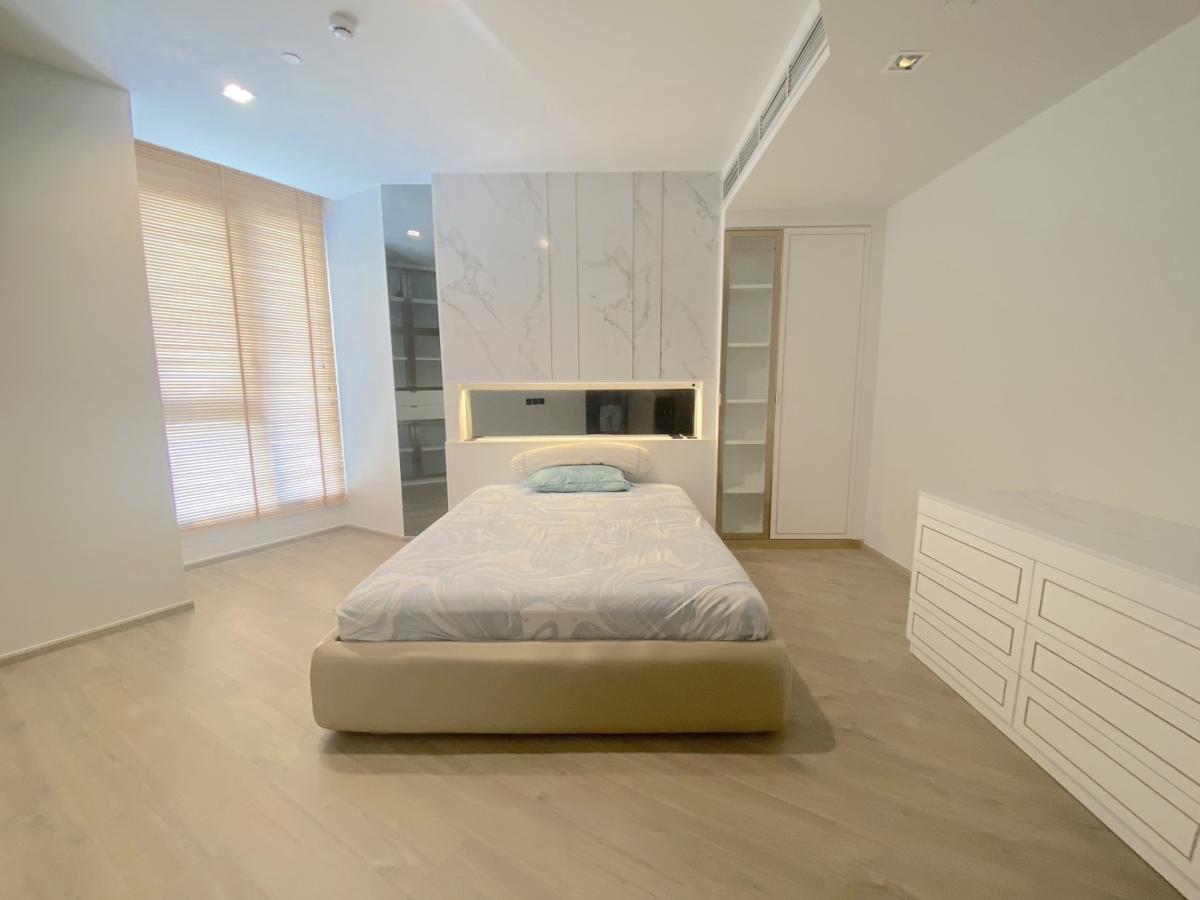 ขายคอนโดลาดพร้าว เซ็นทรัลลาดพร้าว : 07/03/2026, รวมค่าโอนใหญ่ใจกลางลาดพร้าว! 2 ห้องนอน 109 ตรม. ราคา 22 ลบ. 
ใกล้ BTS Ha Yaek Lat Phrao - ชีวิตเหนือระดับรอคุณมาเป็นเจ้าของ!