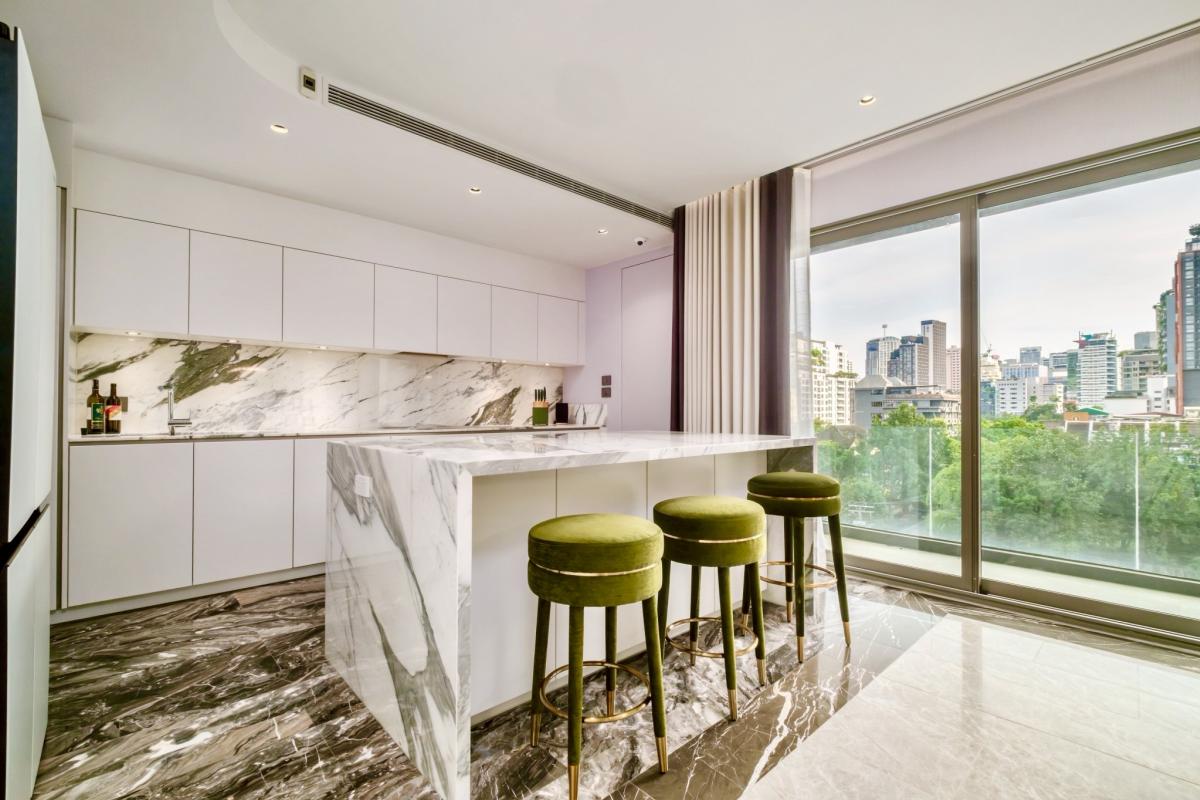 ขายคอนโดสุขุมวิท อโศก ทองหล่อ : 07/03/2026, รวมค่าโอนFYNN Sukhumvit 31 - คอนโดหรู 3 ห้องนอน ใกล้ BTS พร้อมพงษ์ 
พื้นที่ใหญ่ 316 ตร.ม. ราคาพิเศษ 106 ล้าน! ติดต่อชมวันนี้!