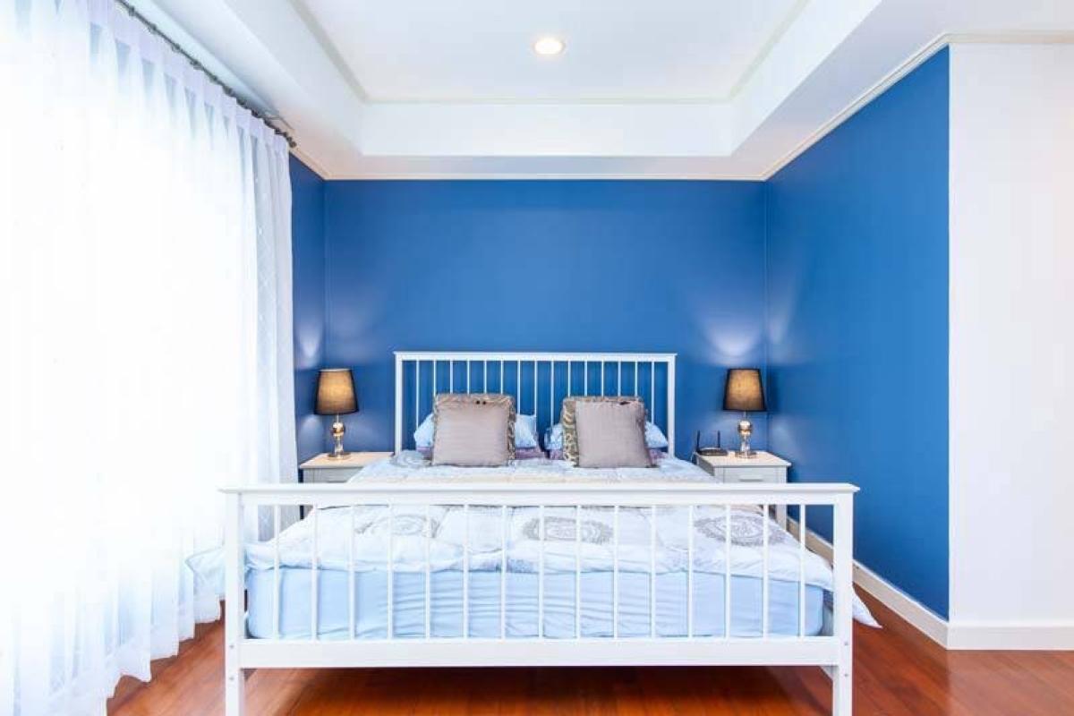 ขายคอนโดสมุทรปราการ สำโรง : 07/03/2026, รวมค่าโอนคอนโดหรู 3 ห้องนอน ใจกลางทองหล่อ – La Vie En Rose 
พื้นที่กว้าง 186 ตร.ม. ราคาโดนใจเพียง 22 ลบ.!