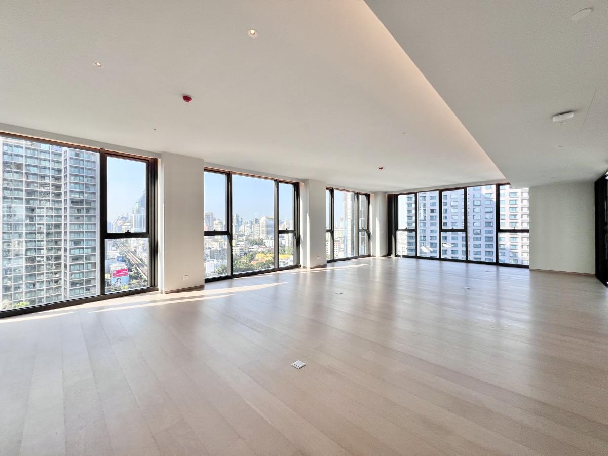 ขายคอนโดสมุทรปราการ สำโรง : 07/03/2026, รวมค่าโอนสุดหรู 4 ห้องนอน ใจกลางทองหล่อ! 
คอนโดใหญ่ 415 ตร.ม. ติด BTS ทองหล่อ พร้อมอยู่!