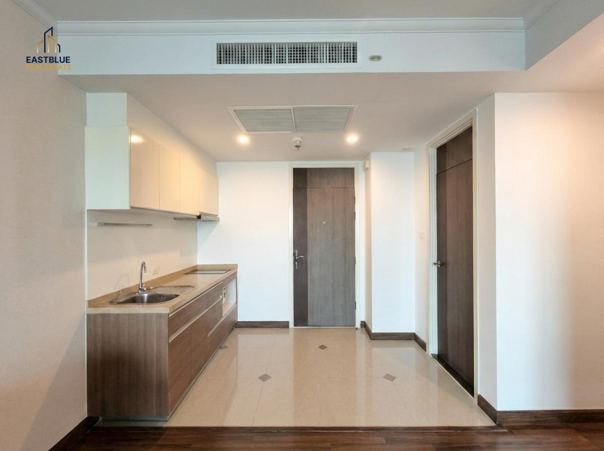 ให้เช่าคอนโดสาทร นราธิวาส : 07/03/2026, เช่าคอนโด Supalai Elite Sathorn สวย พร้อมอยู่ ใกล้ BTS Lumpini 
1 ห้องนอน 30,000 บาท/เดือน สิ่งอำนวยความสะดวกครบครัน!