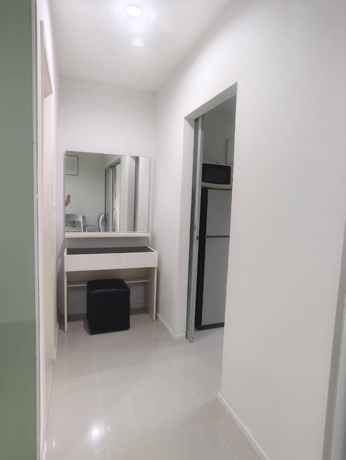 ให้เช่าคอนโดพระราม 9 เพชรบุรีตัดใหม่ RCA : 07/03/2026, คอนโด Aspire Rama 9 ใกล้ MRT ตกแต่งครบ 1 ห้องนอน 
เช่าเพียง 15,000 บาท/เดือน พร้อมสิ่งอำนวยความสะดวกสุดหรู!