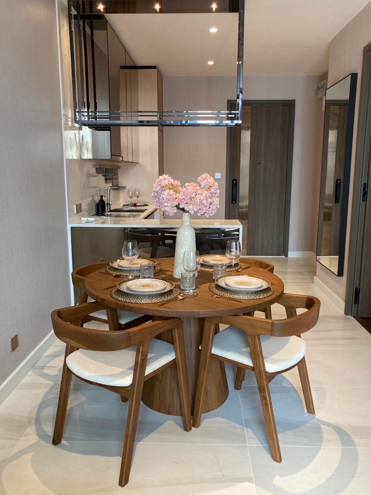 For RentCondoSathorn, Narathiwat : Rent a luxury condo Supalai Icon Sathorn 54 sq.m. near BTS Lumpini
Price only 50,000 baht/month with premium amenities!