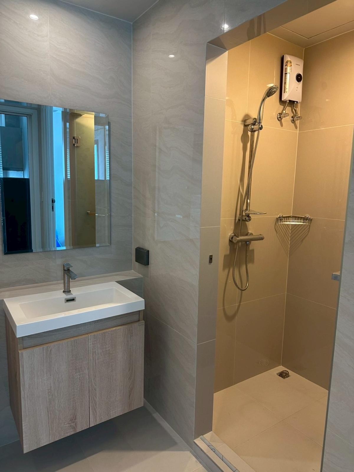 For RentCondoAri,Anusaowaree : Rent a condo at Centric Ari Station, 1 bedroom, fully equipped with amenities!
Near BTS Ari, only 32,000 Baht/month!