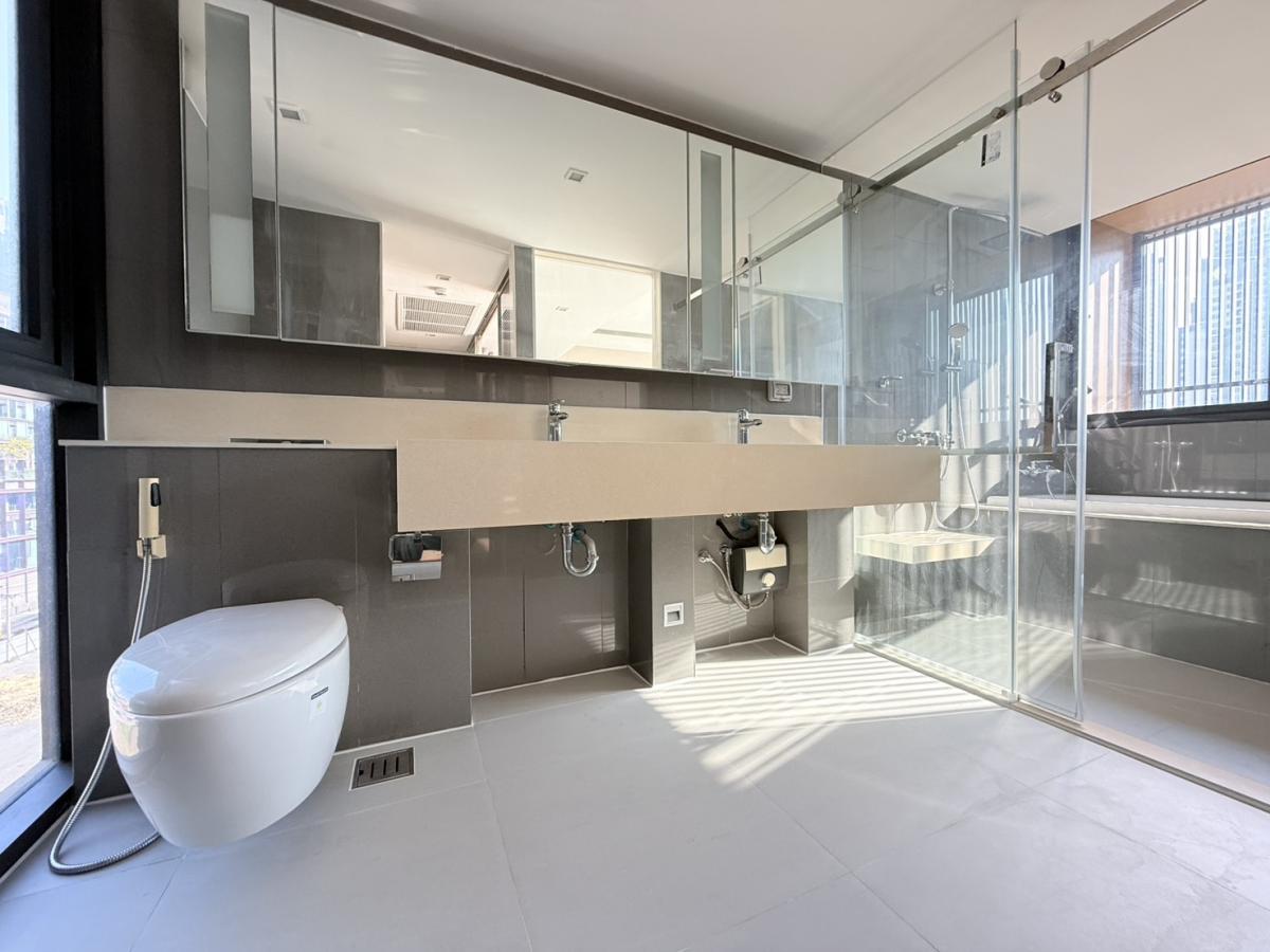 For RentCondoSamut Prakan,Samrong : Rent a luxury 2-bedroom condo Urbitia Thonglor 36 near BTS Thonglor
65 sq.m. for only 52,000 THB/month with complete amenities!